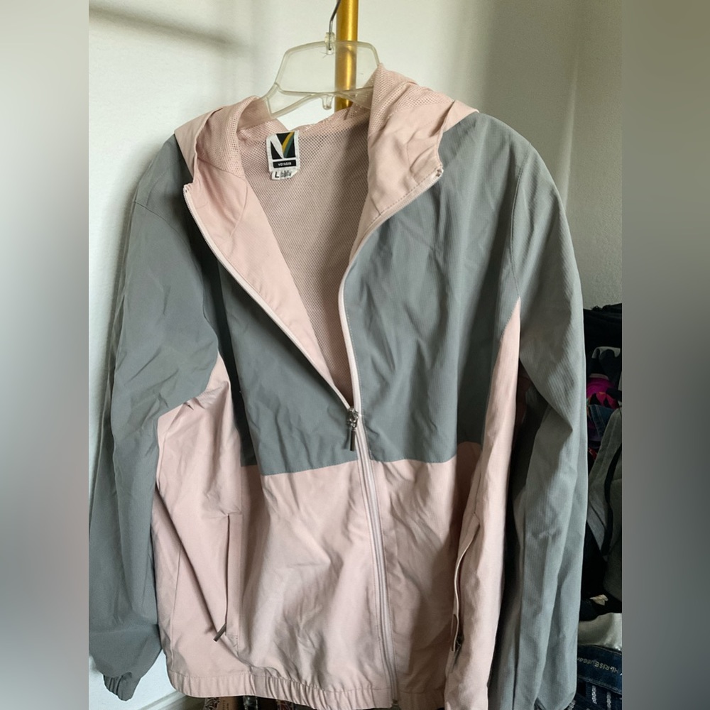 Voyager‎ rain/ wind breaker Size Large